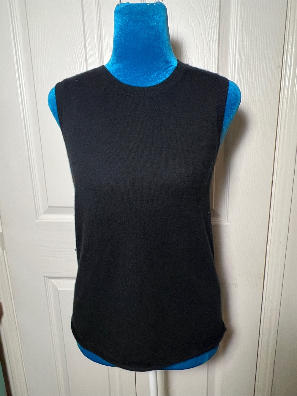 NILI LOTAN Cashmere Sleeveless Vest Black Women’s Small